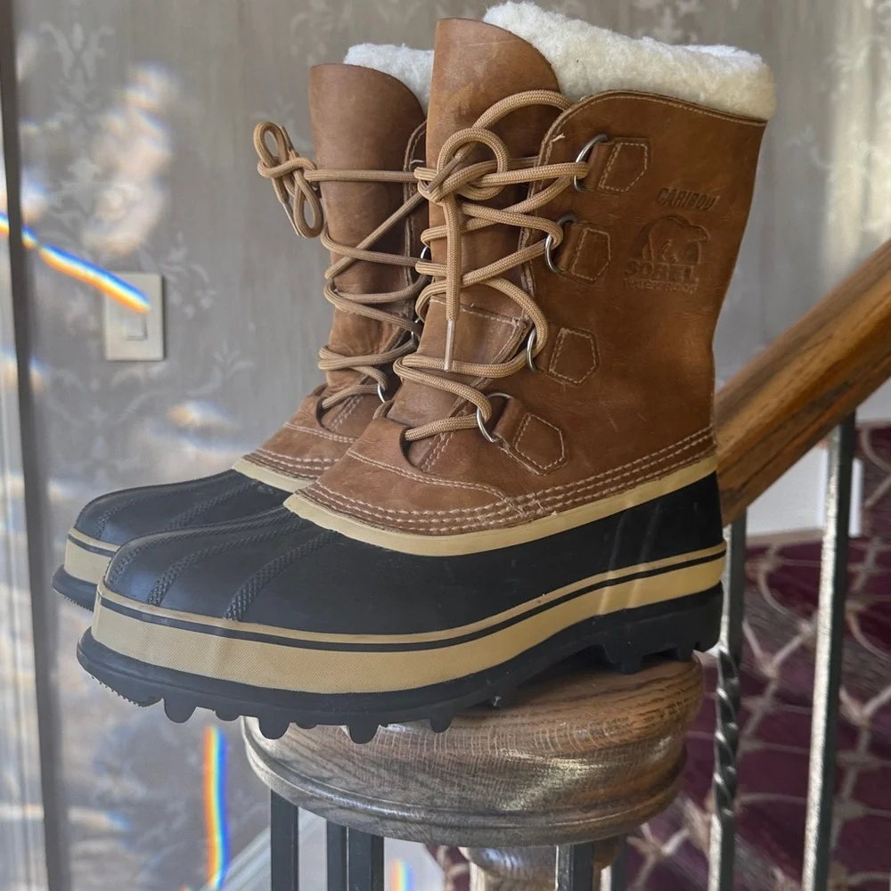 SORREL CARIBOU ladies brand new waterproof boots never worn size 10